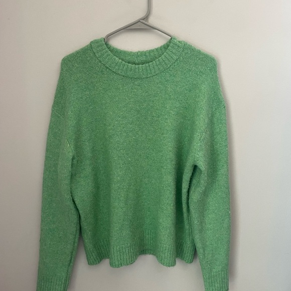 American Eagle Whoa So Soft Outfitters Green Crew Neck Sweater Size Small - Picture 2 of 8